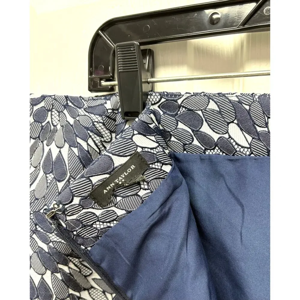 Ann Taylor Skirt Pencil Navy Blue White Pattern, Lined, Women's Size 14 16